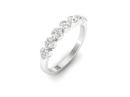 Elegant Band with Seven Round Brilliant Diamonds